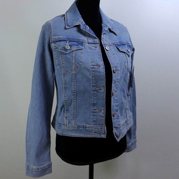 Signature by Levi Strauss Jackets & Blazers - NWT Levi Signature Gold Denim Jacket Light wash MEDIUM